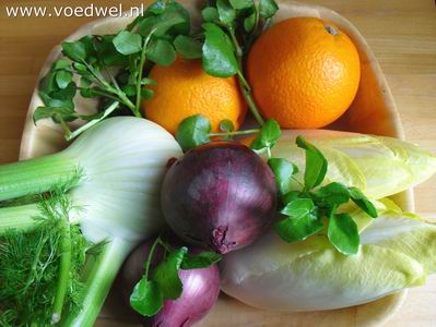 Voedwel, vegetarisch recept witlof salade